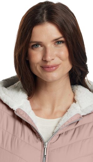 CHEVRON QUILTED PUFFER COAT WITH COZY FLEECE LINING